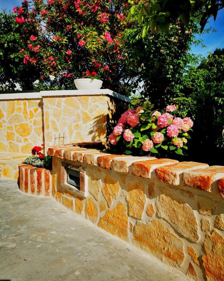 Apartmani Franciska Rab Town Kültér fotó