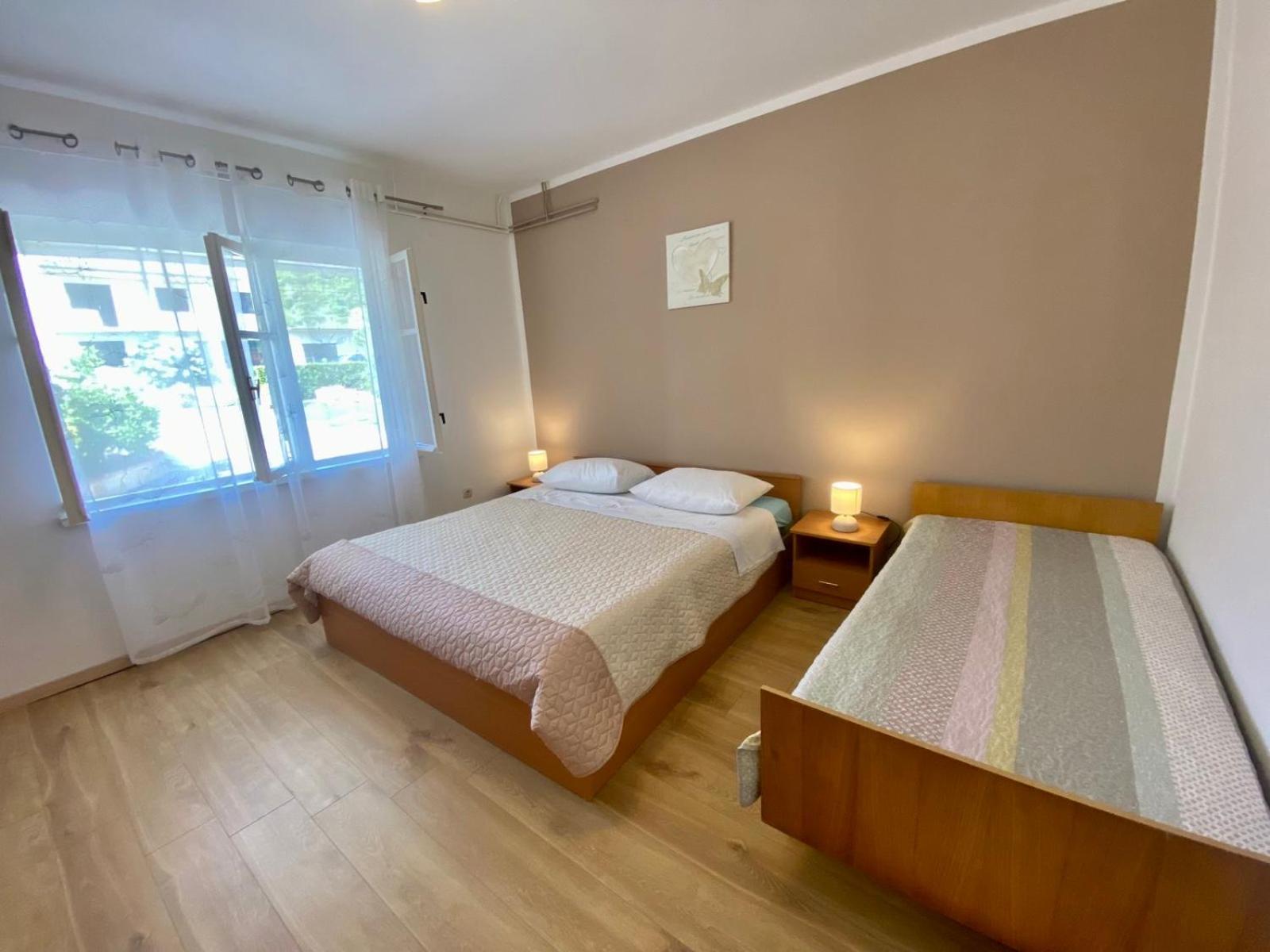 Apartmani Franciska Rab Town Kültér fotó