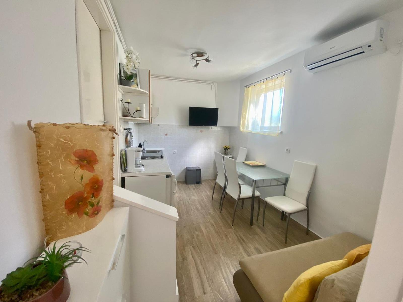 Apartmani Franciska Rab Town Kültér fotó