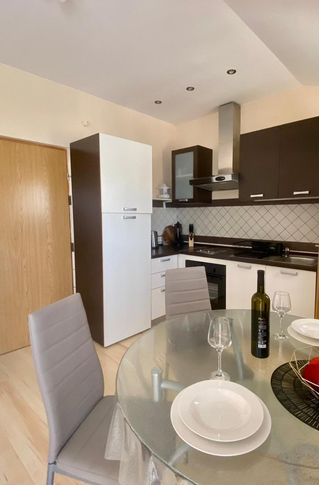 Apartmani Franciska Rab Town Kültér fotó